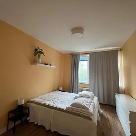 Flatin Erbjuder Laegenheter I Soedra Lejlighed