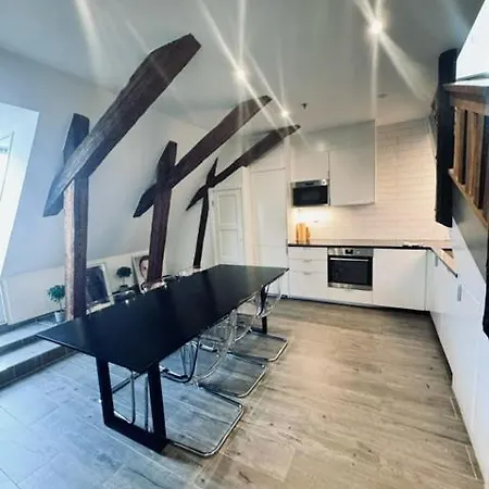 Penthouse - Old Town *