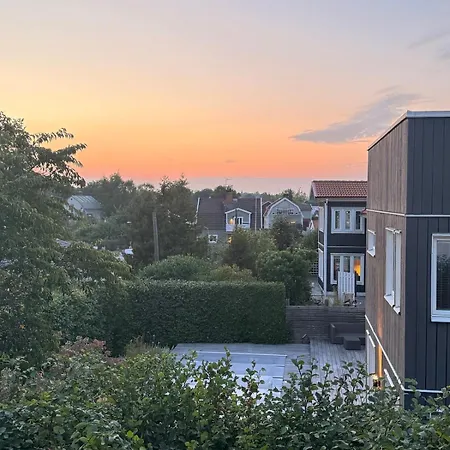 Newly Built Waterfront House With Two Cats Villa