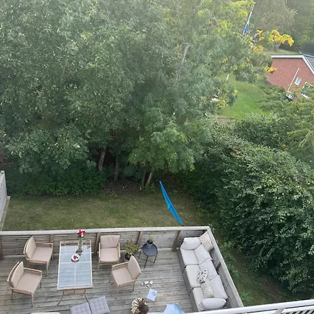Newly Built Waterfront House With Two Cats *
