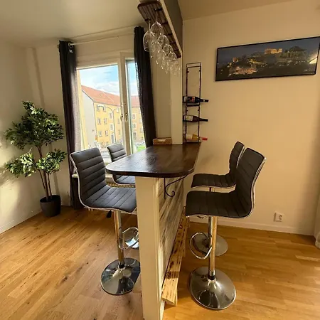 Spacious Near The Subway Apartment Stockholm