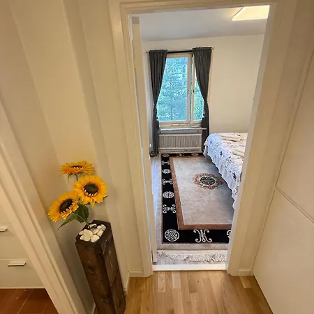 Apartment Spacious Near The Subway *