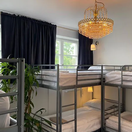 Crafoord Place Hostel *