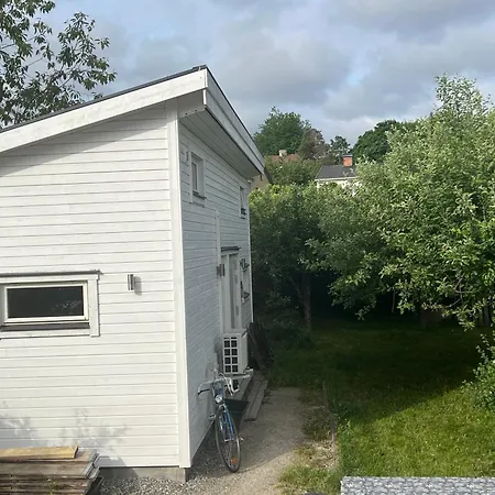 Chalet Liten I Aelvsjoe 25 Kvm Med 2 Sovloft Stockholm