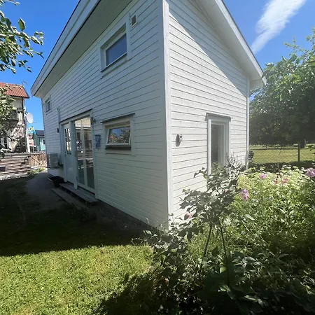 Chalet Liten I Aelvsjoe 25 Kvm Med 2 Sovloft *