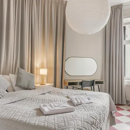 Laegenhet Med Fantastiskt Laege Apartman *