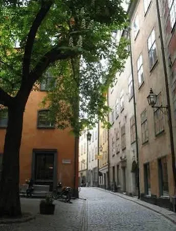 Castanea Old Town Hostel