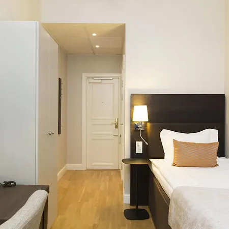 Hotel Elite Adlon 4*