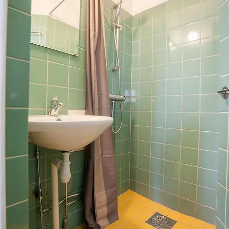 Apartdirect Sveavagen 公寓 *