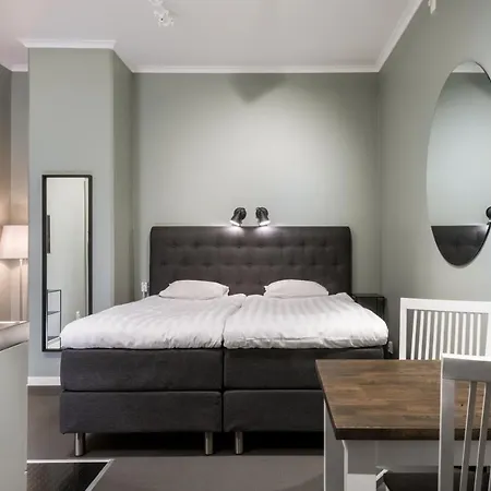 Niro Hotell 3*