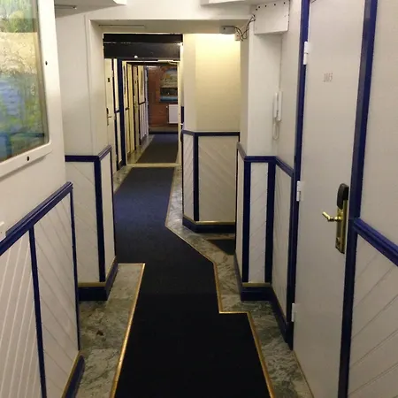 Soeder Budget Hostel *