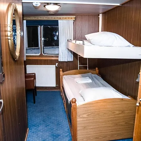 Bateau-hôtel M/s Birger Jarl - & 2*