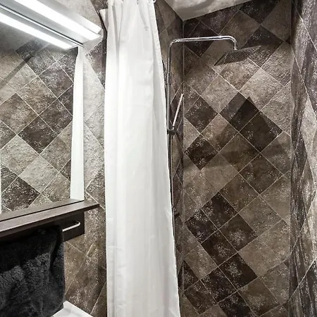 Hotel Eight 3*