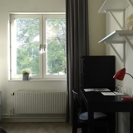 Le Mat B&B Akersberga Bed & Breakfast 3*