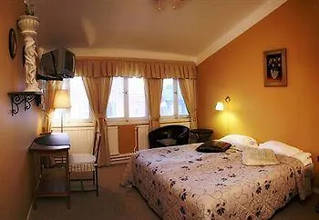 Hostel Colonial *