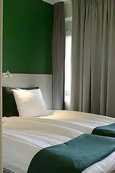 Hotell Connect 3*