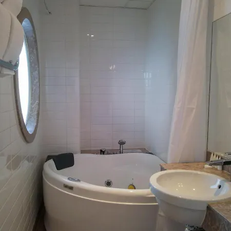 Brommavik Szálloda 4*