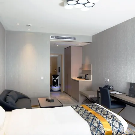 Livington 4*