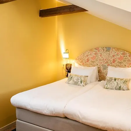 Ruth, Worldhotels Crafted Hotel 4*