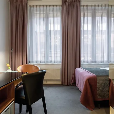 Hotel Elite Plaza 4*