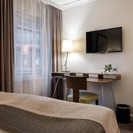Elite Plaza Hotel