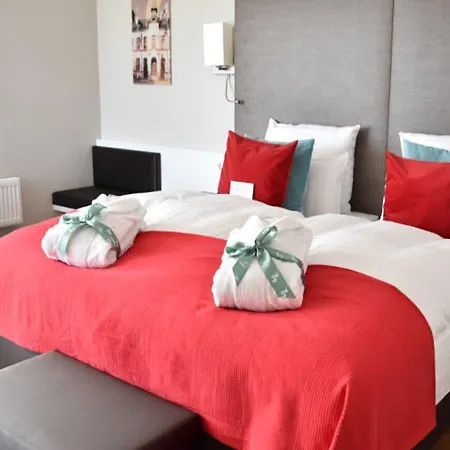 Good Morning+ Haegersten Hotel 3*