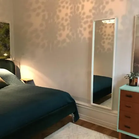 Artistic And Light 2 In Sofo 65sqm