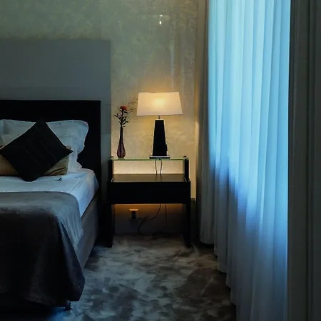 Elite Eden Park Hotel 4*