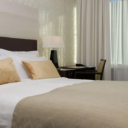 Elite Eden Park Hotel 4*