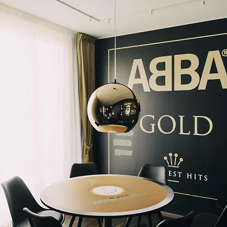 Backstage Hotel