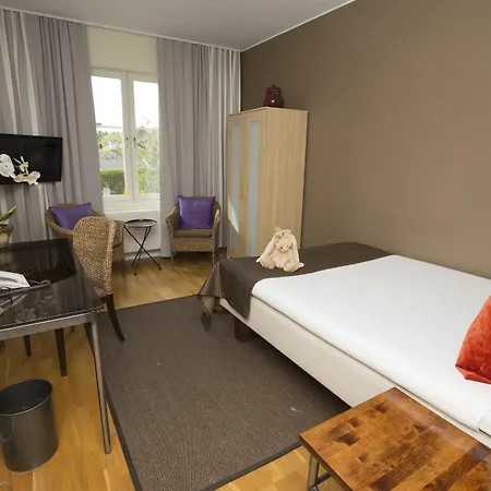 Maude's Enskede Hotel