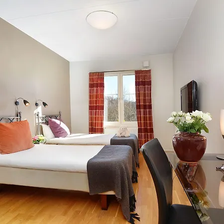 Maude's Enskede Hotel 3*