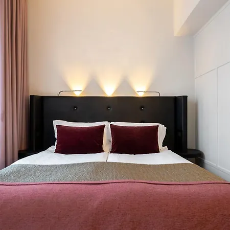 Elite Plaza Hotel