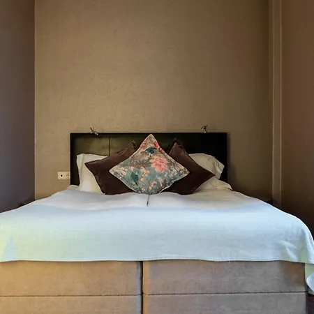 Elite Plaza 4*