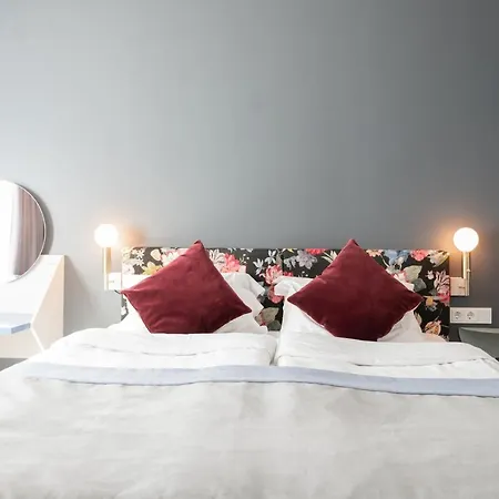 Elite Palace & Hotel 4*