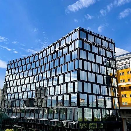 Quality Globe Hotel 4*