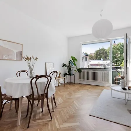 Fin Lagenhet 400m Fran Alvik Tunnelbanan Apartment Stockholm