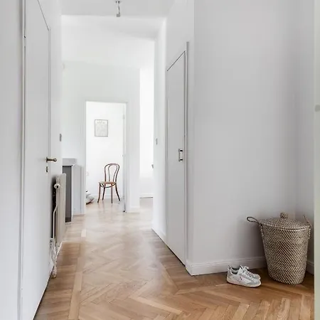 Apartment Fin Lagenhet 400m Fran Alvik Tunnelbanan Stockholm