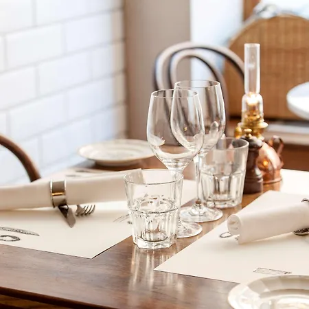 Kung Carl, Worldhotels Crafted Ξενοδοχείο 4*