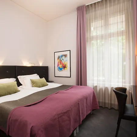 Elite Plaza 4*