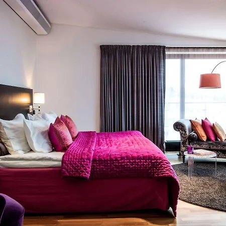 Western Time Hotel 4*
