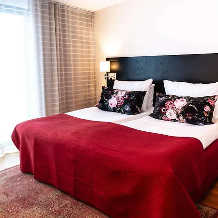 Western Time Hotel 4*