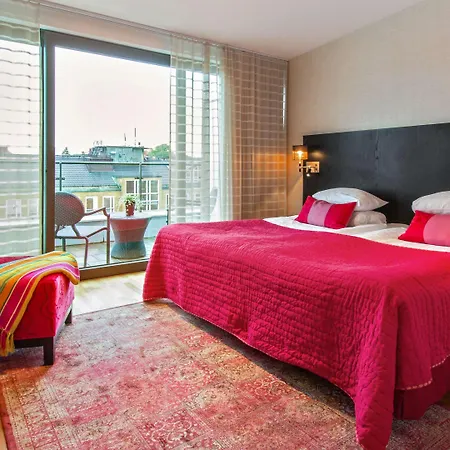 Western Time Hotel 4*