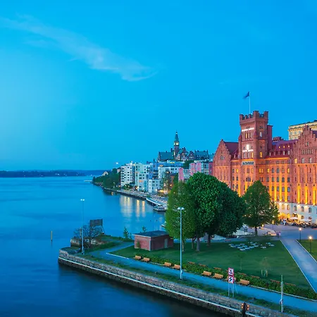 Hotel Elite Marina Tower 4*