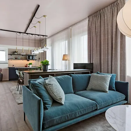 Hotel Gio; Bw Signature Collection 4*