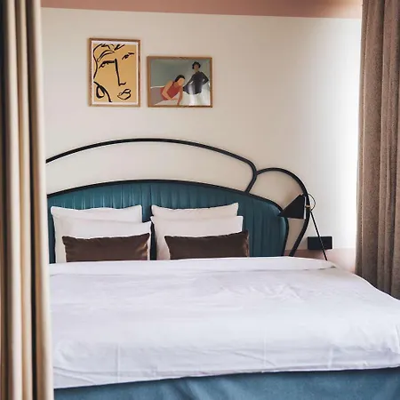 Gio; Bw Signature Collection Hotel