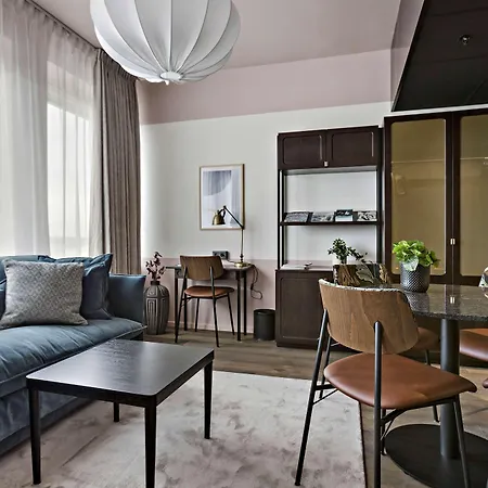 Gio; Bw Signature Collection Solna