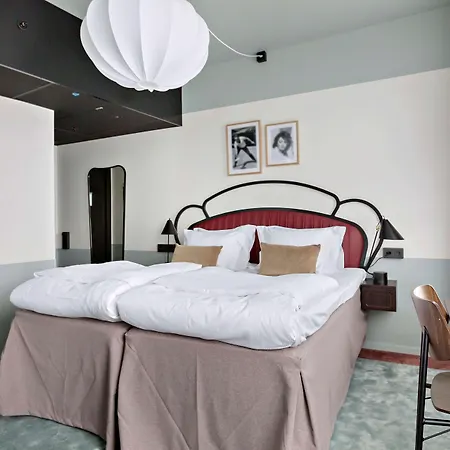 Hotel Gio; Bw Signature Collection 4*
