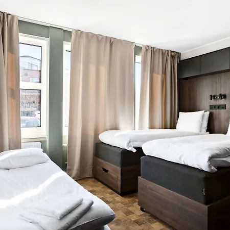 Sure By Western Bromma 3*