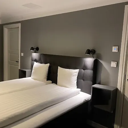 Unique Jungfrugatan 4*